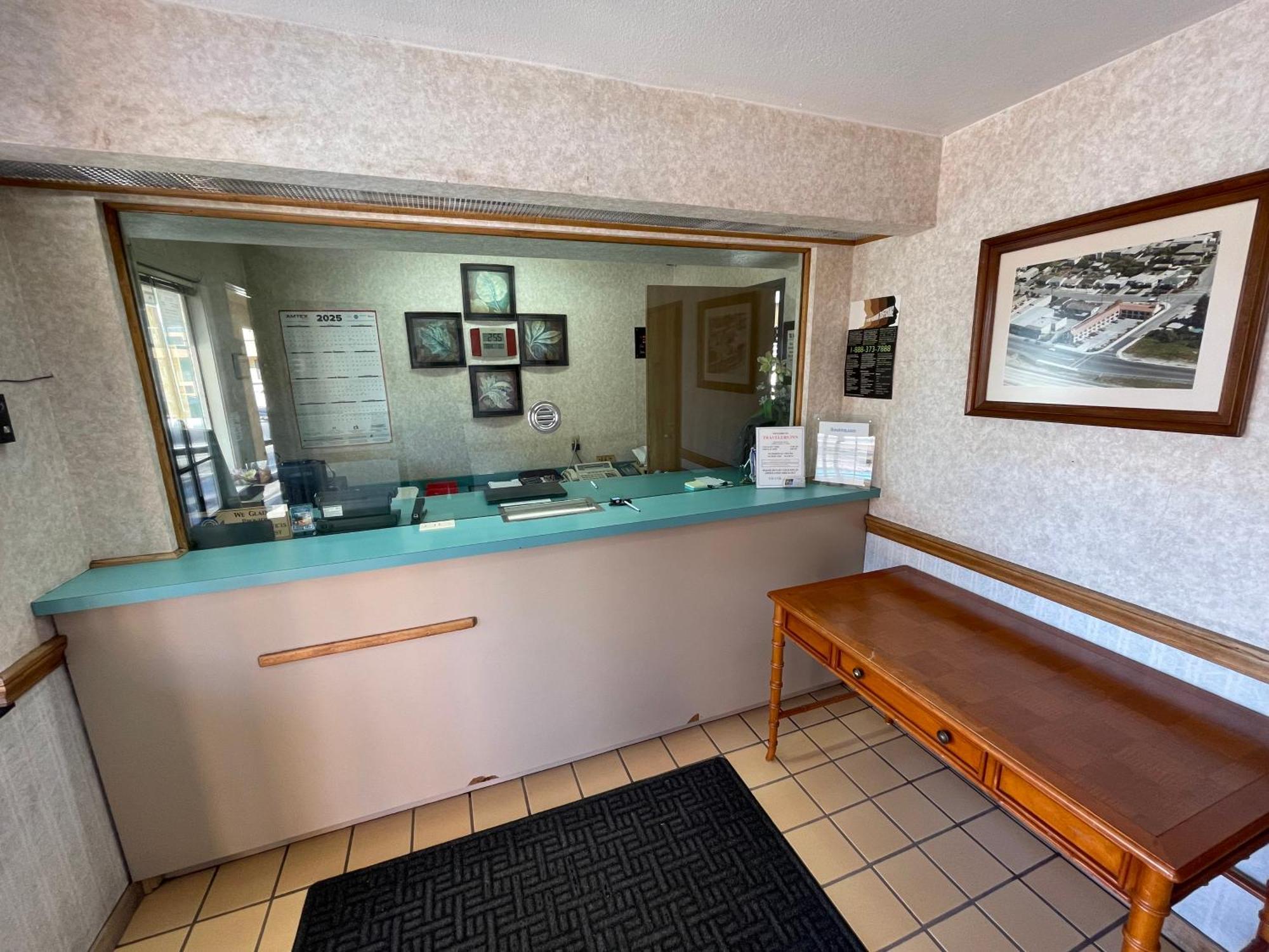 Travelers Inn Castro Valley Extérieur photo