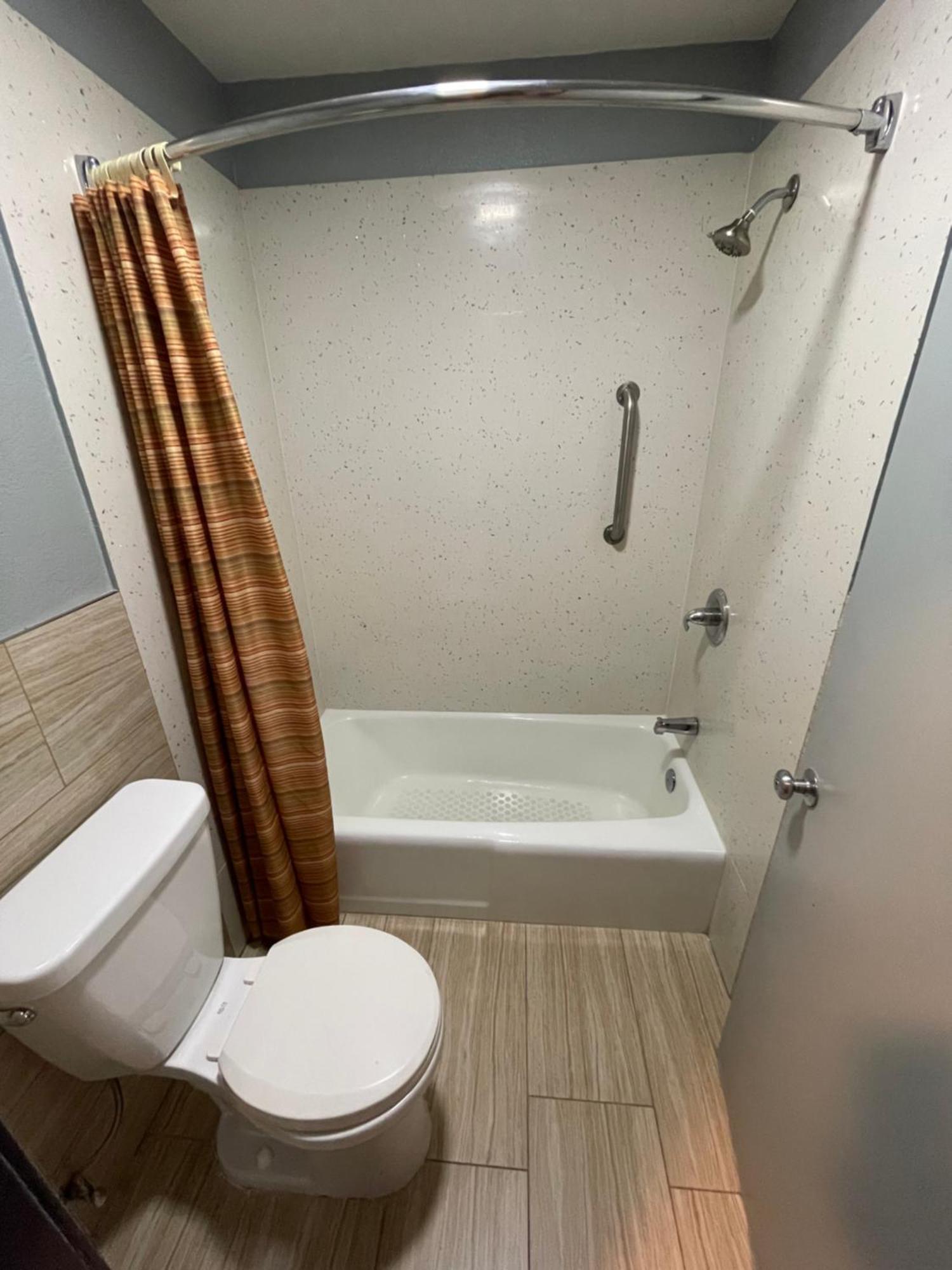 Travelers Inn Castro Valley Extérieur photo