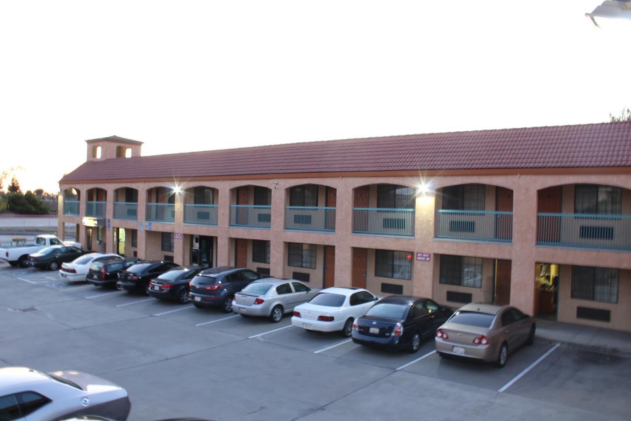 Travelers Inn Castro Valley Chambre photo